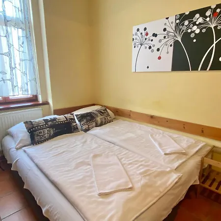 15 Homér Praga