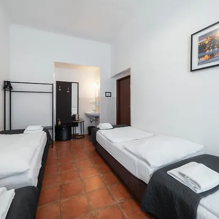 15 Homer Guest house *